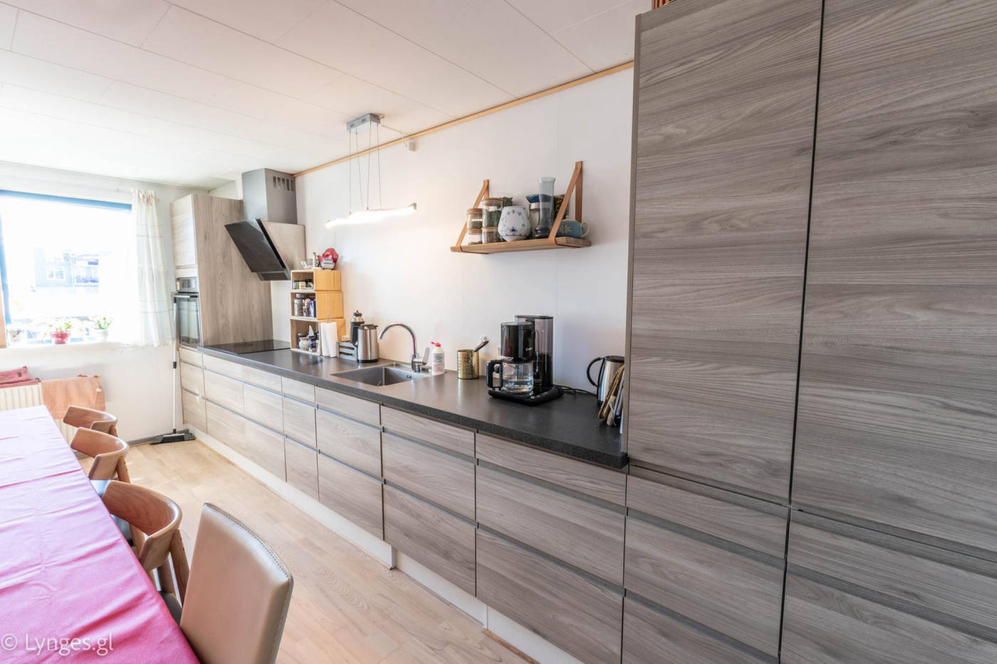 Будинок, 1098 м², 315 000$ — FAKTOR